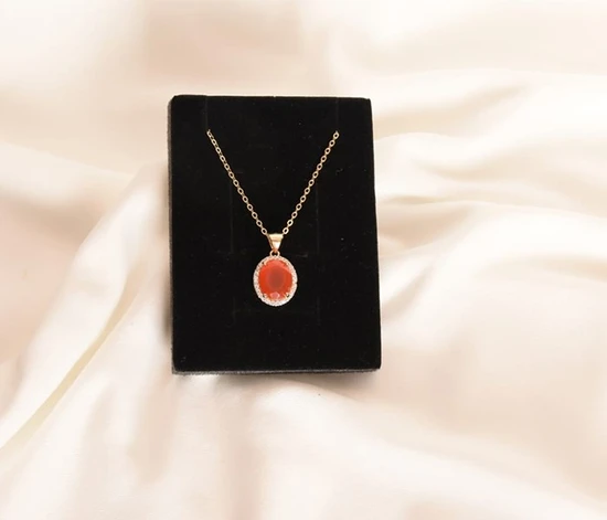 מלכות או טבעת / שרשרת כסף או ציפוי זהב ואבנים לפי הצבע